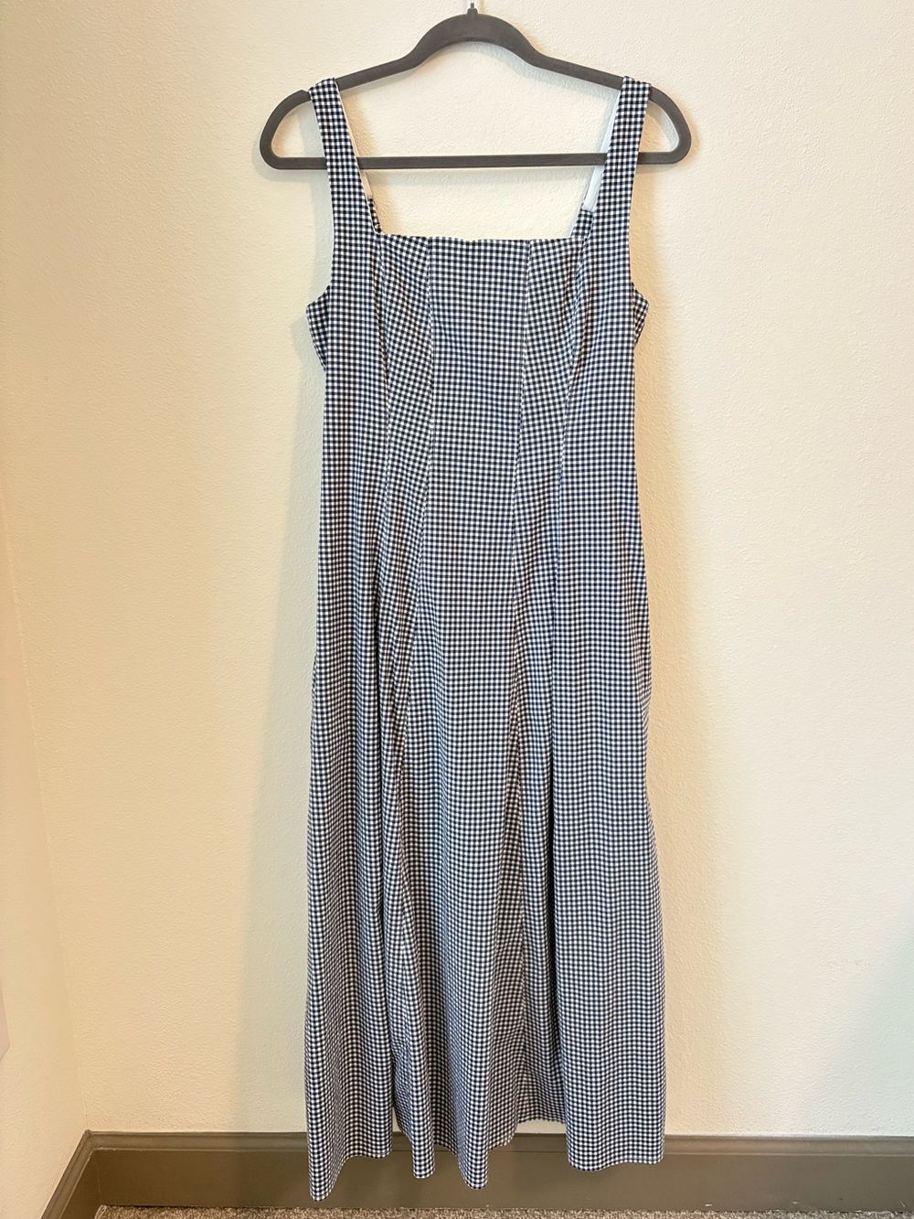 Abercrombie & Fitch Black and White Gingham Square-Neck Dress🎀